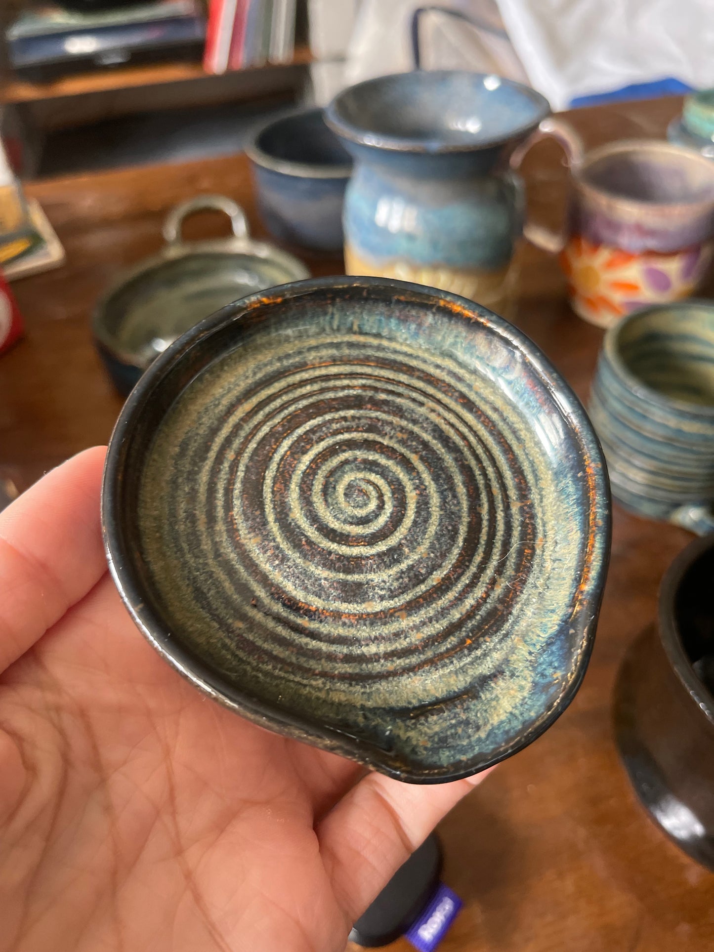 SWIRLY SPOON REST
