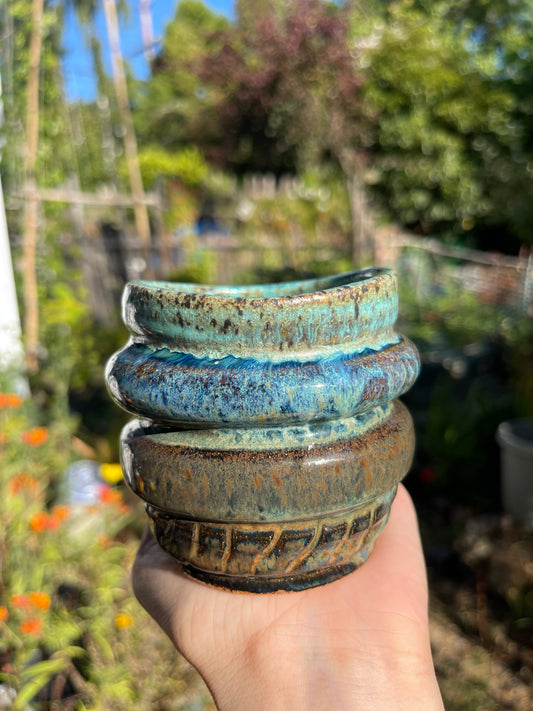FUNKY SLUMPY BLUES SMALL PLANTER